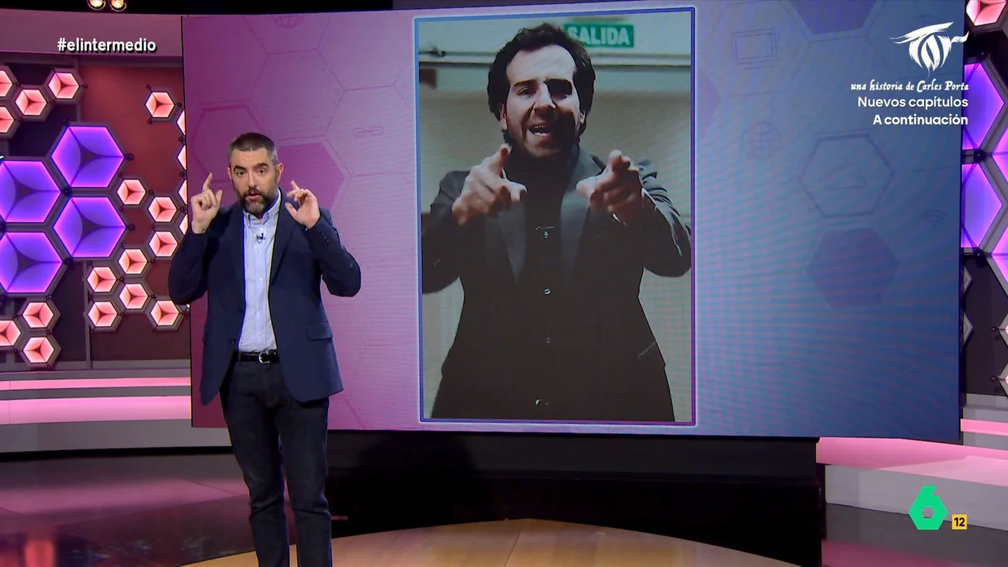 Dani Mateo analiza los métodos del emprendedor Fernando Hernández: "Él necesita 'feedback' y yo dos tilas" El colaborador presenta el perfil de un empresario que comparte en las redes alguna de las claves de su éxito. Además, la sección cuenta con un invitado muy especial: el 'criptobro' 'Show me the Dani'.