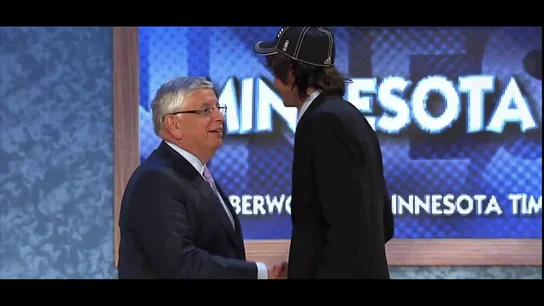 Ricky Rubio, sobre jugar en la NBA: "Ha sido una experiencia brutal, pero igual la persona hubiera sido más feliz aquí" Ricky Rubio, sobre jugar en la NBA: "Ha sido una experiencia brutal, pero igual la persona hubiera sido más feliz aquí"