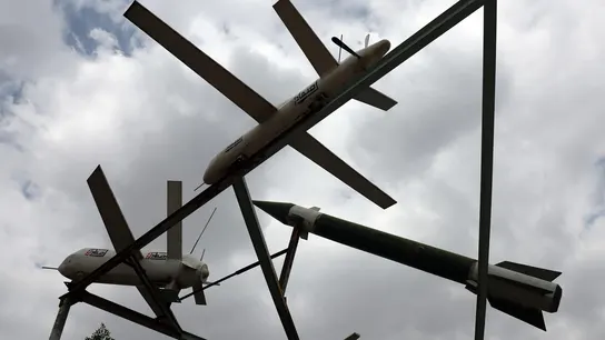 Los hutíes de Yemen lanzan tres misiles hipersónicos y ocho drones contra objetivos de Israel Los hutíes de Yemen lanzan tres misiles hipersónicos y ocho drones contra objetivos de Israel