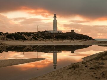 Faro de Trafalgar al atardecer