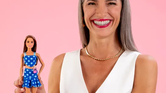 La nueva muñeca Barbie con diabetes y su embajadora en España, Laura Sánchez La nueva muñeca Barbie con diabetes y su embajadora en España, Laura Sánchez