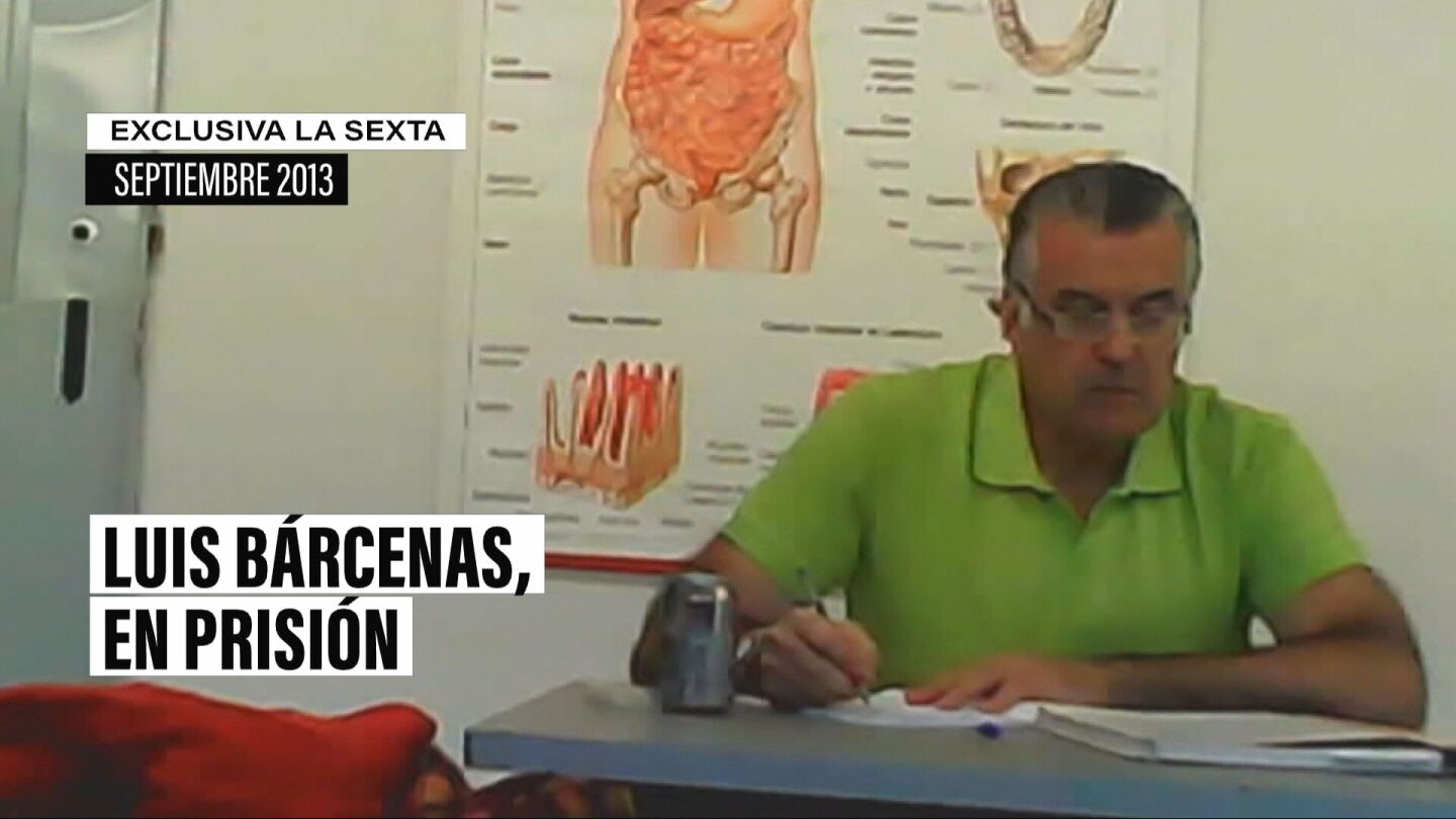 Luis Bárcenas en la cárcel dando clase