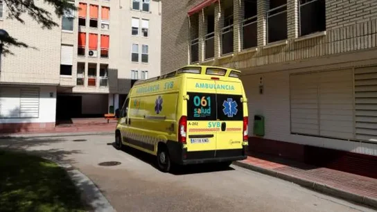 Imagen de archivo de una ambulancia. Imagen de archivo de una ambulancia.