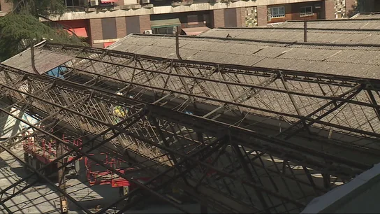 Imagen del tejado de la nave desmantelada por el amianto en Madrid Imagen del tejado de la nave desmantelada por el amianto en Madrid
