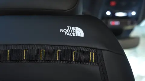 Acabado North Face Edition del Jeep Avenger 4xE Acabado North Face Edition del Jeep Avenger 4xE