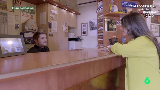 "Ahora son demasiado grandes, no hay elección": Equipo de Investigación visita el séptimo hotel que se unió a Booking En este reportaje de 2024, Equipo de Investigación viajaba hasta Amsterdam, la ciudad en la que Booking comenzó su andadura. Inicialmente, los fundadores visitaron pequeños hoteles familiares para presentarles su revolucionaria idea.