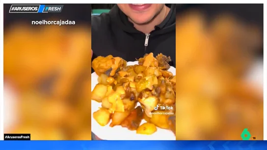 "¿Dime tú en qué sitio de Madrid puedes cenar por 3,50 euros?": la valoración viral de un TikToker sobre un bar de tapas XXL "¿Dime tú en qué sitio de Madrid puedes cenar por 3,50 euros?": la valoración viral de un TikToker sobre un bar de tapas XXL