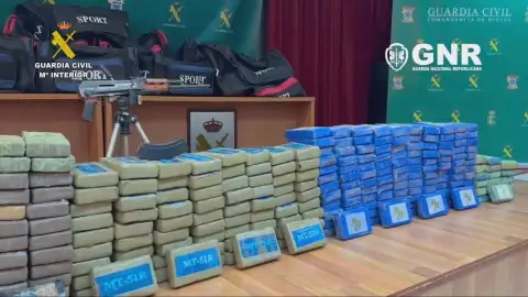 La Guardia Civil desmantela la mayor red de fabricación de narcolanchas que operaba en España y Portugal La Guardia Civil desmantela la mayor red de fabricación de narcolanchas que operaba en España y Portugal