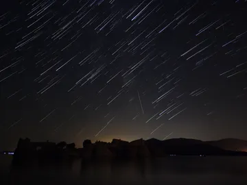 Observación de estrellas en Los Molinos (Madrid) Observación de estrellas en Los Molinos (Madrid)