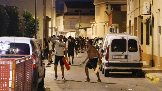 Varias personas durante los altercados en Torre Pacheco, a 12 de julio de 2025. Varias personas durante los altercados en Torre Pacheco, a 12 de julio de 2025.