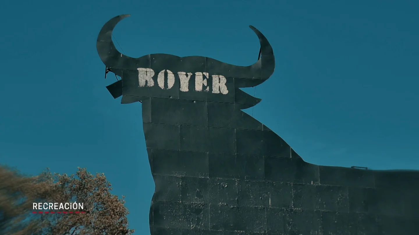 "Fue por toda España pintando los toros de Osborne con la palabra 'Boyer'": la venganza de Ruiz-Mateos tras la expropiación de Rumasa "Fue por toda España pintando los toros de Osborne con la palabra 'Boyer'": la venganza de Ruiz-Mateos tras la expropiación de Rumasa