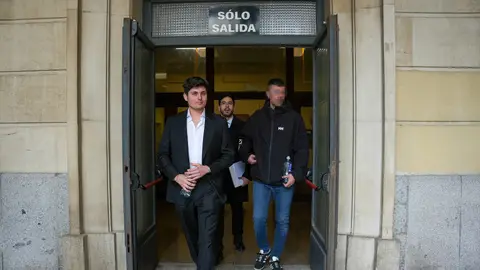 Imagen de archivo de Vito Quiles, saliendo del Juzgado de Instrucción tras declarar como investigado. Imagen de archivo de Vito Quiles, saliendo del Juzgado de Instrucción tras declarar como investigado.