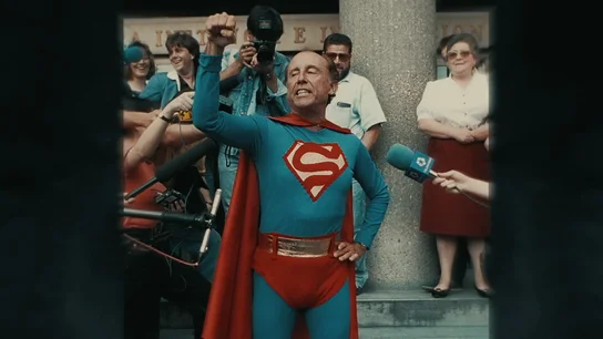 La estrategia de Ruiz-Mateos para que la sociedad española se acordara de Rumasa: del "que te pego, leche" al Superman La estrategia de Ruiz-Mateos para que la sociedad española se acordara de Rumasa: del "que te pego, leche" al Superman