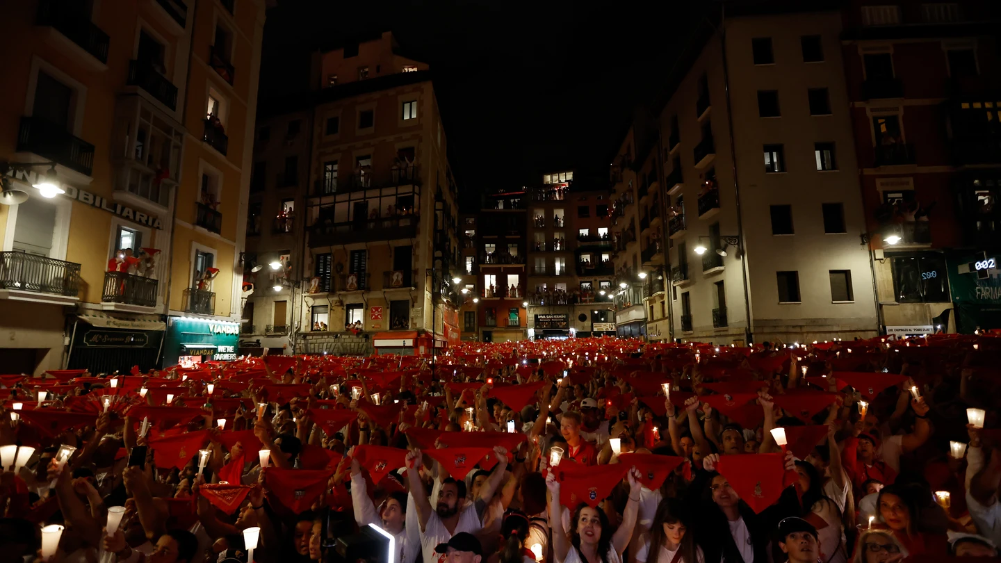 Pamplona se despide de los Sanfermines de 2025 con el 'Pobre de mí' Pamplona se despide de los Sanfermines de 2025 con el 'Pobre de mí'