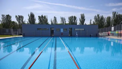 Las piscinas municipales de Madrid venden más de un millón de entradas, un 89% más, con una ocupación media del 61% Las piscinas municipales de Madrid venden más de un millón de entradas, un 89% más, con una ocupación media del 61%