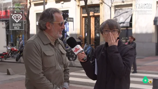 Un hombre de barrio rico confiesa cuánto se ha gastado por ver el derbi madrileño: "800 euros cada entrada" Un hombre de barrio rico confiesa cuánto se ha gastado por ver el derbi madrileño: "800 euros cada entrada"