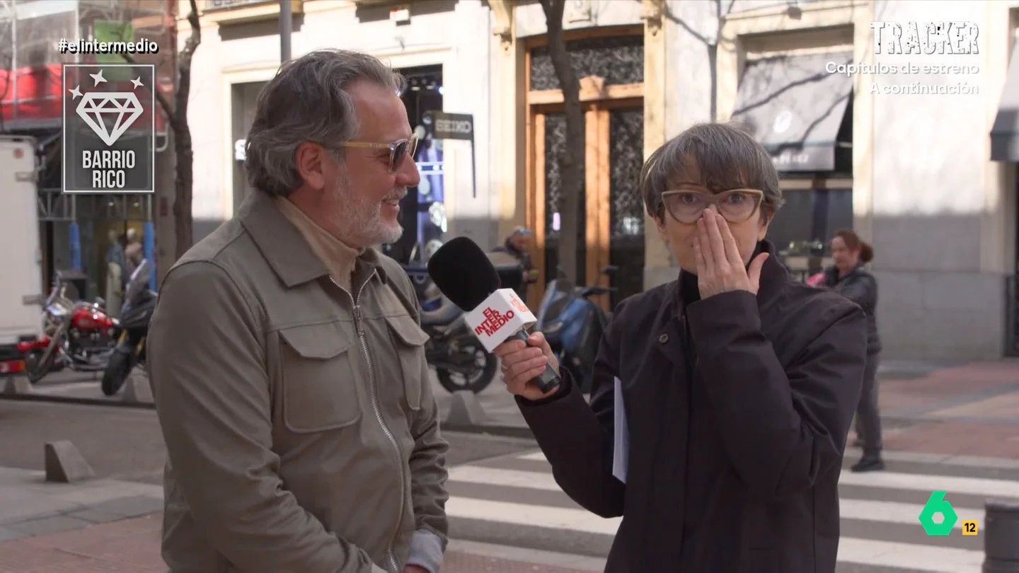 Un hombre de barrio rico confiesa cuánto se ha gastado por ver el derbi madrileño: "800 euros cada entrada" Un hombre de barrio rico confiesa cuánto se ha gastado por ver el derbi madrileño: "800 euros cada entrada"