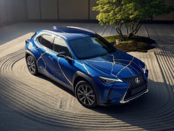 Lexus Kintsugi en tonalidad azul