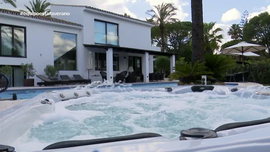 Así es el Palm Beach español en el que veranea Michelle Obama: "Es el paraíso de una banda de estafadores que engañan a turistas de lujo" Así es el Palm Beach español en el que veranea Michelle Obama: "Es el paraíso de una banda de estafadores que engañan a turistas de lujo"