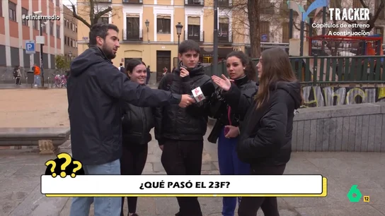 La respuesta de una joven cuando Isma Juárez le pregunta qué pasó el 23F: "Que nació mi hermano Mario" Isma Juárez ponía a prueba la cultura general de los jóvenes españoles en un concurso donde les preguntaba cuántas comunidades autónomas hay en España o qué pasó el 23F. Sus sorprendentes respuestas, en este vídeo.
