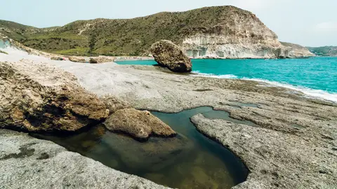 Cala de Enmedio, Cabo de Gata, Almería Cala de Enmedio, Cabo de Gata, Almería