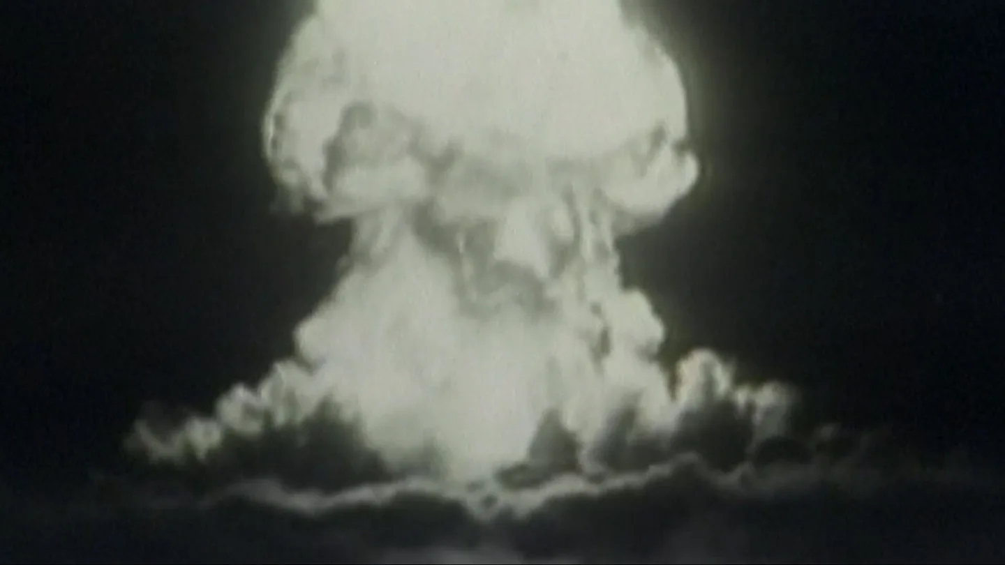 Imagen de la explosión de la bomba nuclear Imagen de la explosión de la bomba nuclear