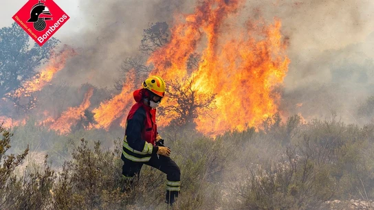 Incendio en Ibi (Alicante). Incendio en Ibi (Alicante).