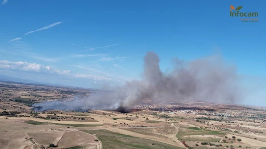 Un nuevo incendio en Toledo obliga al confinamiento de los vecinos de La Torre de Esteban Hambrán Un nuevo incendio en Toledo obliga al confinamiento de los vecinos de La Torre de Esteban Hambrán