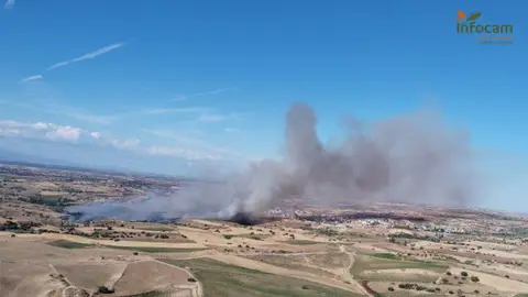 Un nuevo incendio en Toledo obliga al confinamiento de los vecinos de La Torre de Esteban Hambrán Un nuevo incendio en Toledo obliga al confinamiento de los vecinos de La Torre de Esteban Hambrán