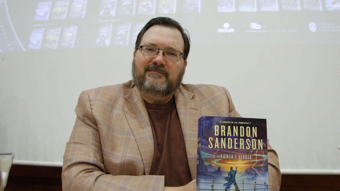 Brandon Sanderson