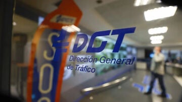 Sala de pantallas de la DGT