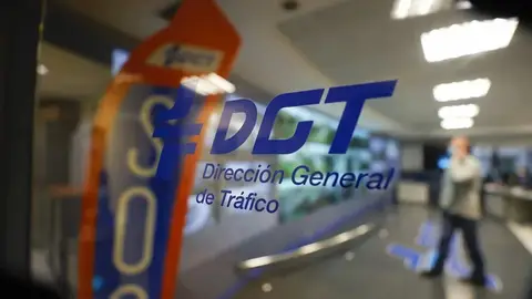 Sala de pantallas de la DGT Sala de pantallas de la DGT