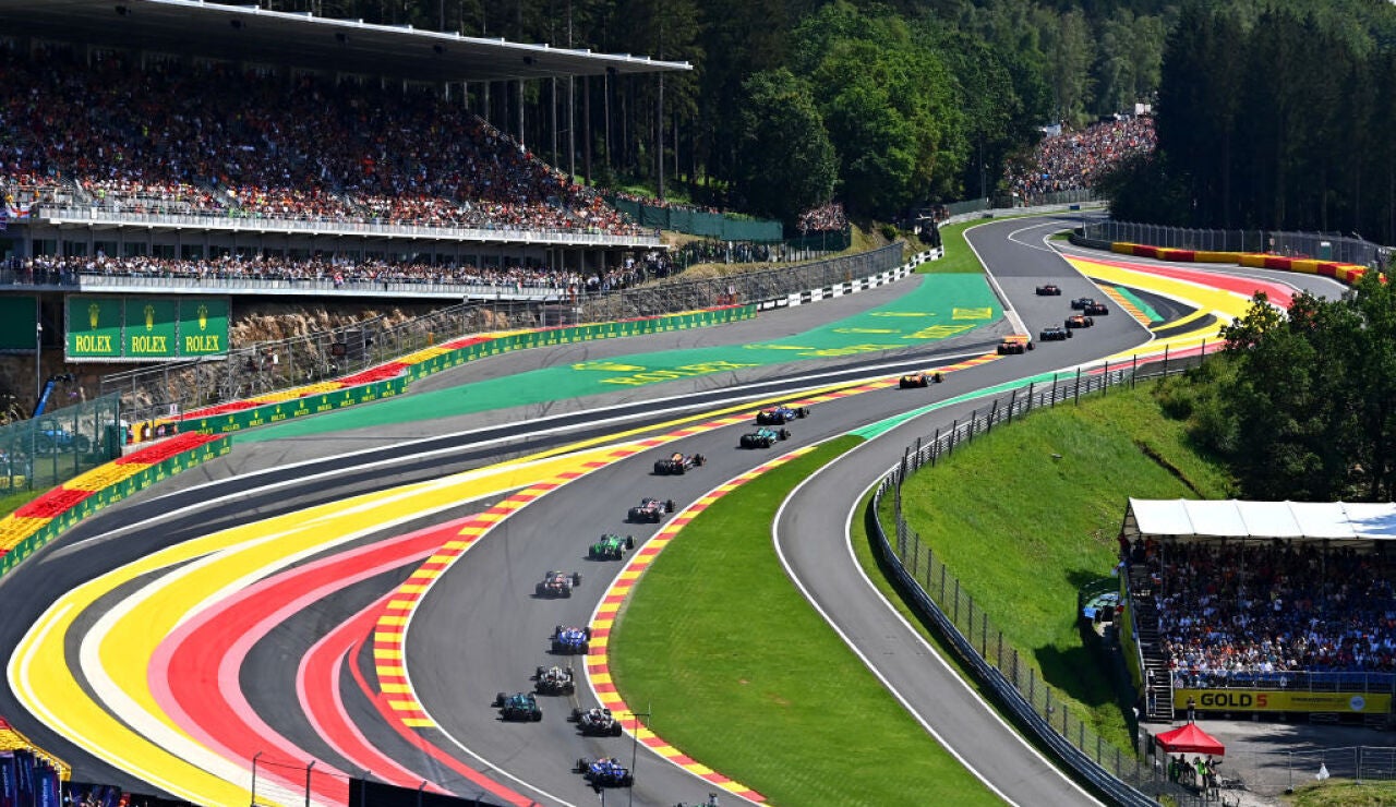 Eau Roug, la curva m&aacute;s famosa del circuito de Spa-Francorchamps