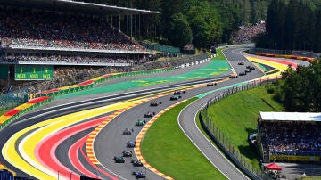 Eau Roug, la curva m&aacute;s famosa del circuito de Spa-Francorchamps