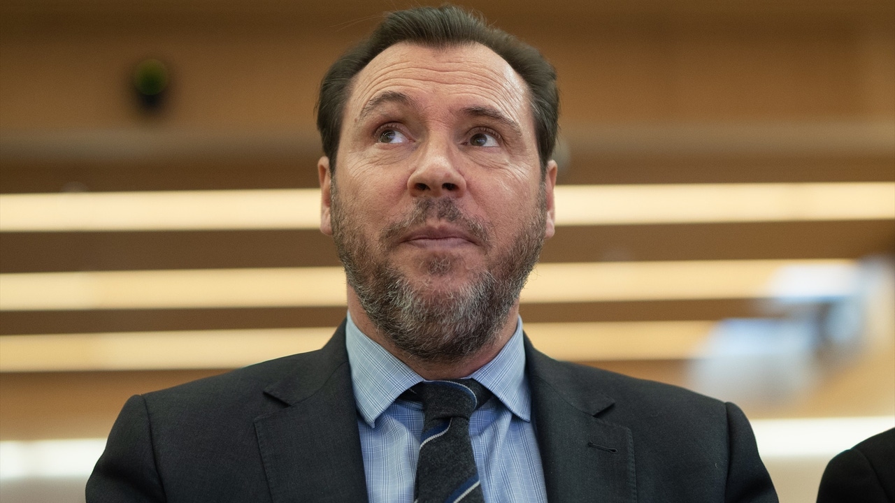 Puente carga contra el PP por los incendios: "Gente que en invierno no hace nada, ahora piden que el Gobierno les salve el cuello"