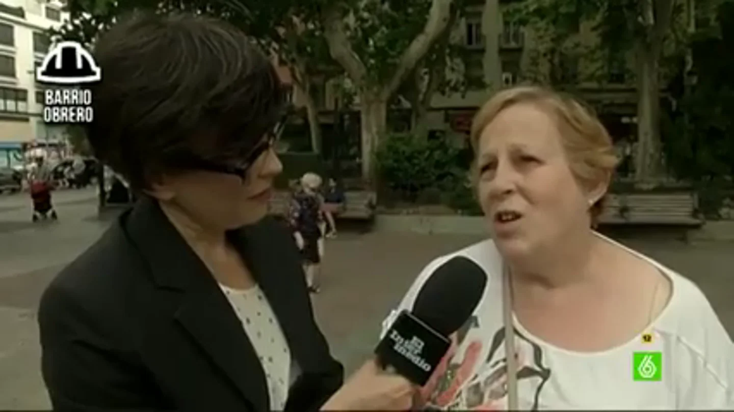 Una mujer de barrio obrero: "Me compro la ropa en el chino, como no se rompe, se lava y se pone" Una mujer de barrio obrero: "Me compro la ropa en el chino, como no se rompe, se lava y se pone"