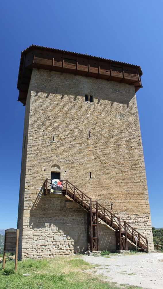 Torre del castillo de Abizanda