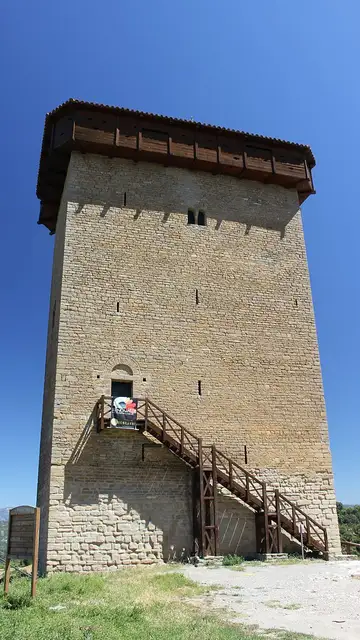 Torre del castillo de Abizanda Torre del castillo de Abizanda