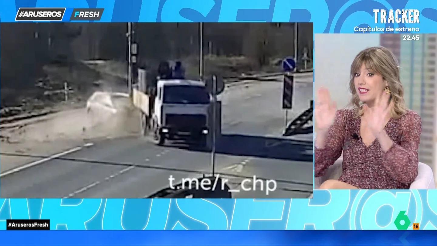 ¿Quién tiene la culpa en este accidente de tráfico, el camión o el coche? Los aruser@s votan... y no se ponen de acuerdo ¿Quién tiene la culpa en este accidente de tráfico, el camión o el coche? Los aruser@s votan... y no se ponen de acuerdo