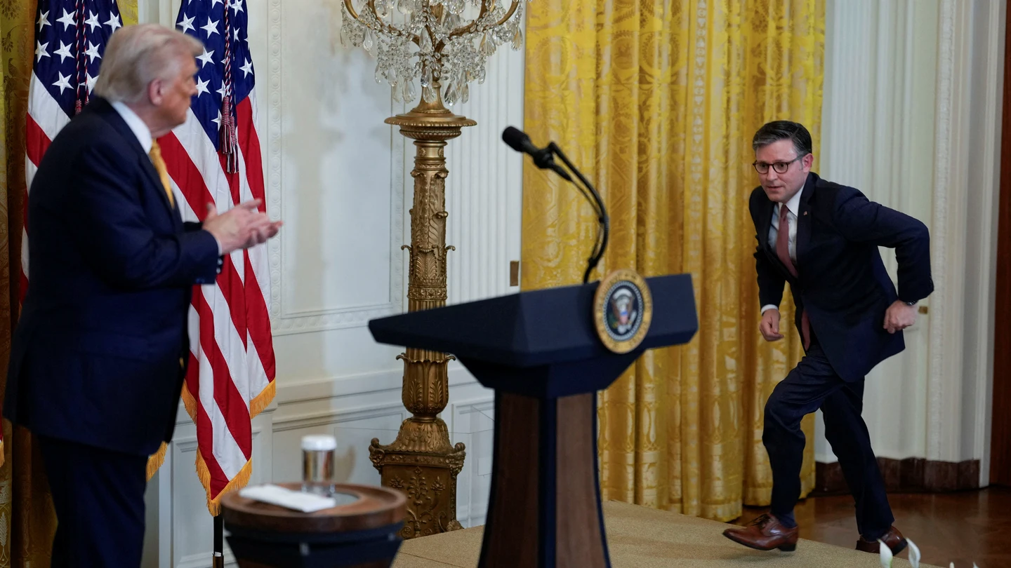 El presidente de la Cámara de Representantes de Estados Unidos, Mike Johnson, con el presidente Donald Trump El presidente de la Cámara de Representantes de Estados Unidos, Mike Johnson, con el presidente Donald Trump