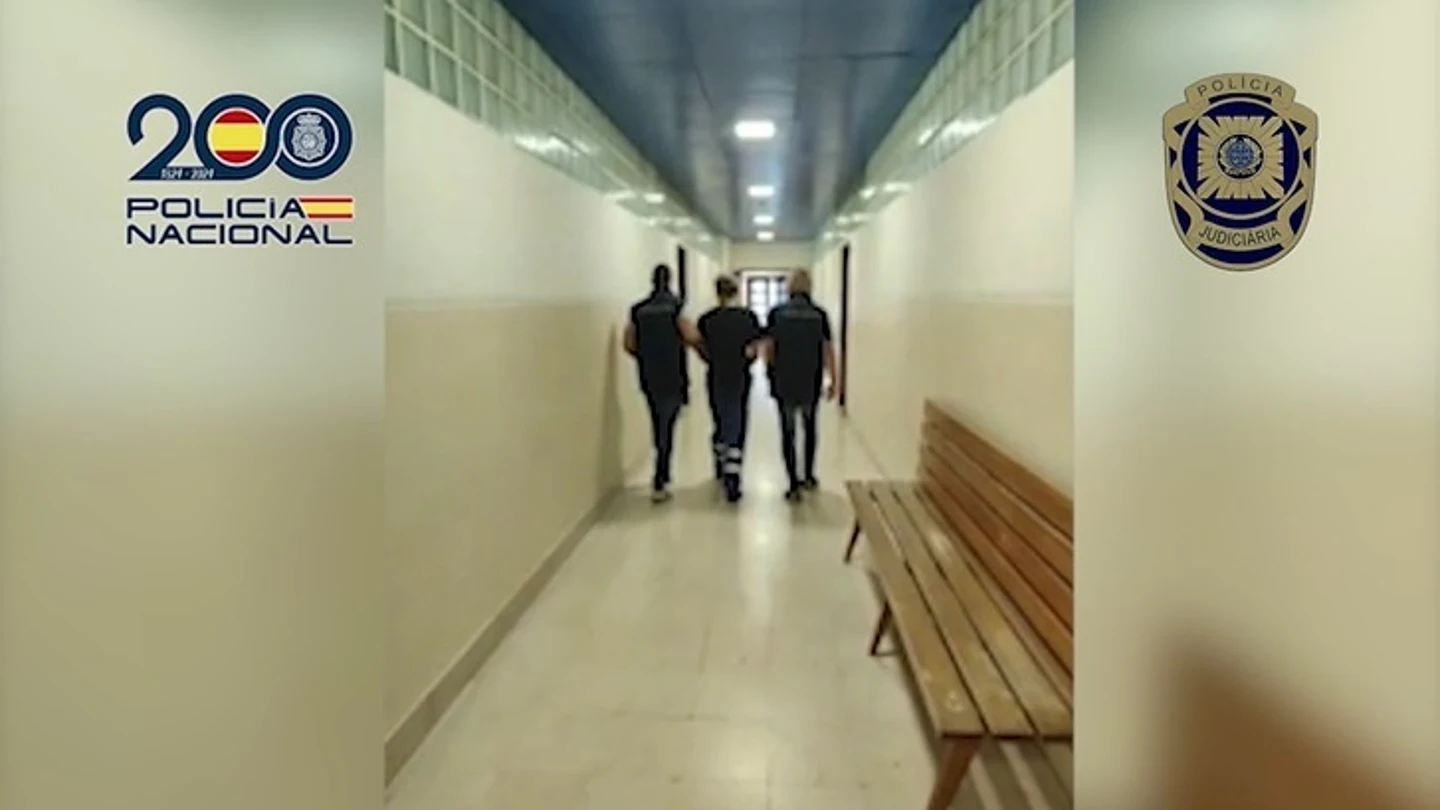 Imagen de la Policía portuguesa durante la detención de un hombre buscado en España por matar a su pareja en 2017 Imagen de la Policía portuguesa durante la detención de un hombre buscado en España por matar a su pareja en 2017