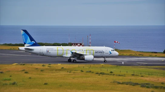 Un avión de la aerolínea Sata Azores Airlines. Un avión de la aerolínea Sata Azores Airlines.