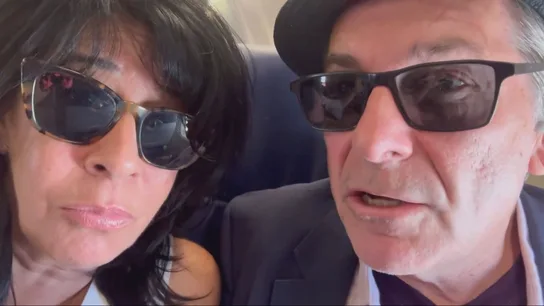 Dos pasajeros del vuelo Dos pasajeros del vuelo