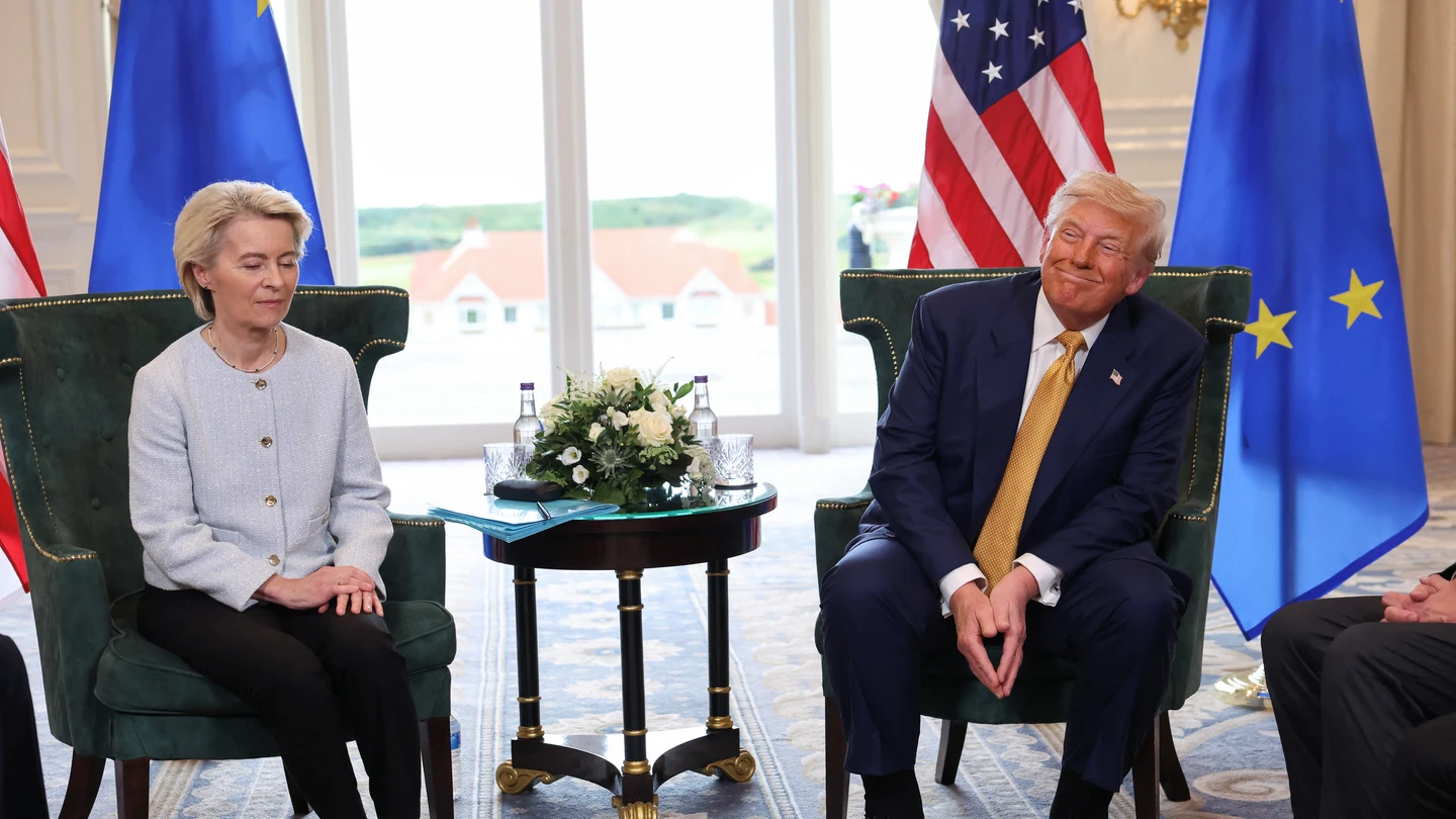 Ursula Von der Leyen y Donald Trump durante su encuentro en Escocia. Ursula Von der Leyen y Donald Trump durante su encuentro en Escocia.