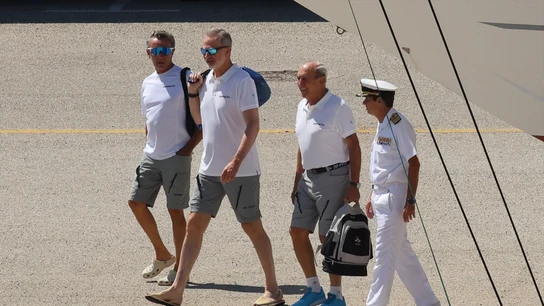 Felipe VI se embarca en el Aifos antes de su tradicional despacho con Pedro Sánchez. Felipe VI se embarca en el Aifos antes de su tradicional despacho con Pedro Sánchez.