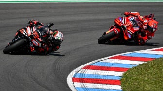 Bezzecchi revela el &uacute;nico rasgo que supera Marc M&aacute;rquez: "Era m&aacute;s fuerte que &eacute;l..."