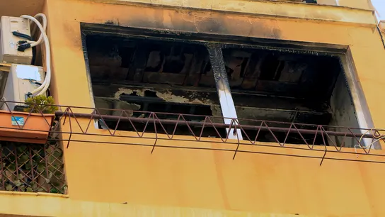 Detenido tras intentar matar a su mujer incendiando su vivienda, en Alicante Detenido tras intentar matar a su mujer incendiando su vivienda, en Alicante