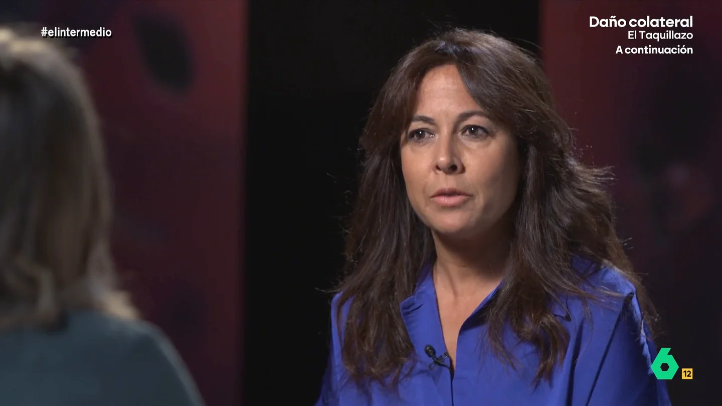 Mara Torres, sobre el tabú alrededor del suicidio: "Este silencio no nos ha hecho bien" La periodista participaba en El Intermedio tras la publicación del libro 'Recuérdame bailando' en el que reconstruye la muerte por suicidio de su hermana Ali. Torres compartía con Andrea Ropero cómo vivió ese momento.