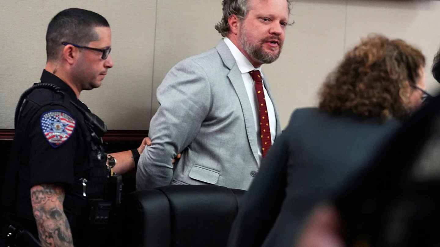 Cadena perpetua a dentista de Colorado por envenenar y asesinar a su esposa Cadena perpetua a dentista de Colorado por envenenar y asesinar a su esposa