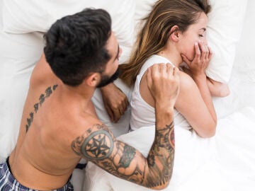 Pareja en la cama